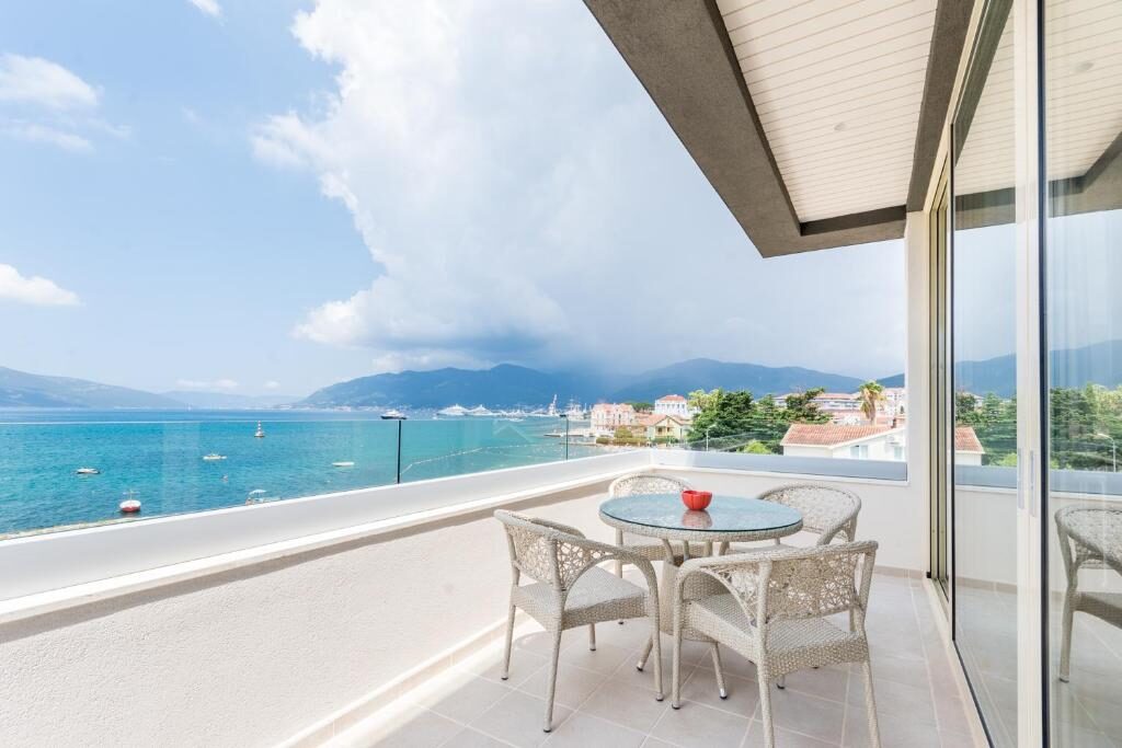Balcony with sea view at Boka di Mare